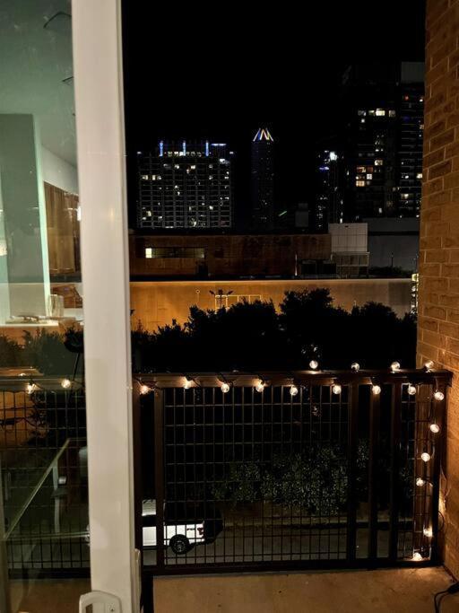 Luxury Apartment With King Bed And Pool And Free Parking 4 Houston Esterno foto